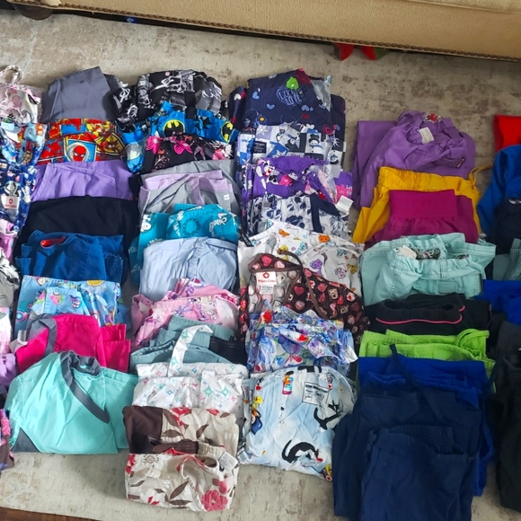 Scrubs - Picture 1 of 3